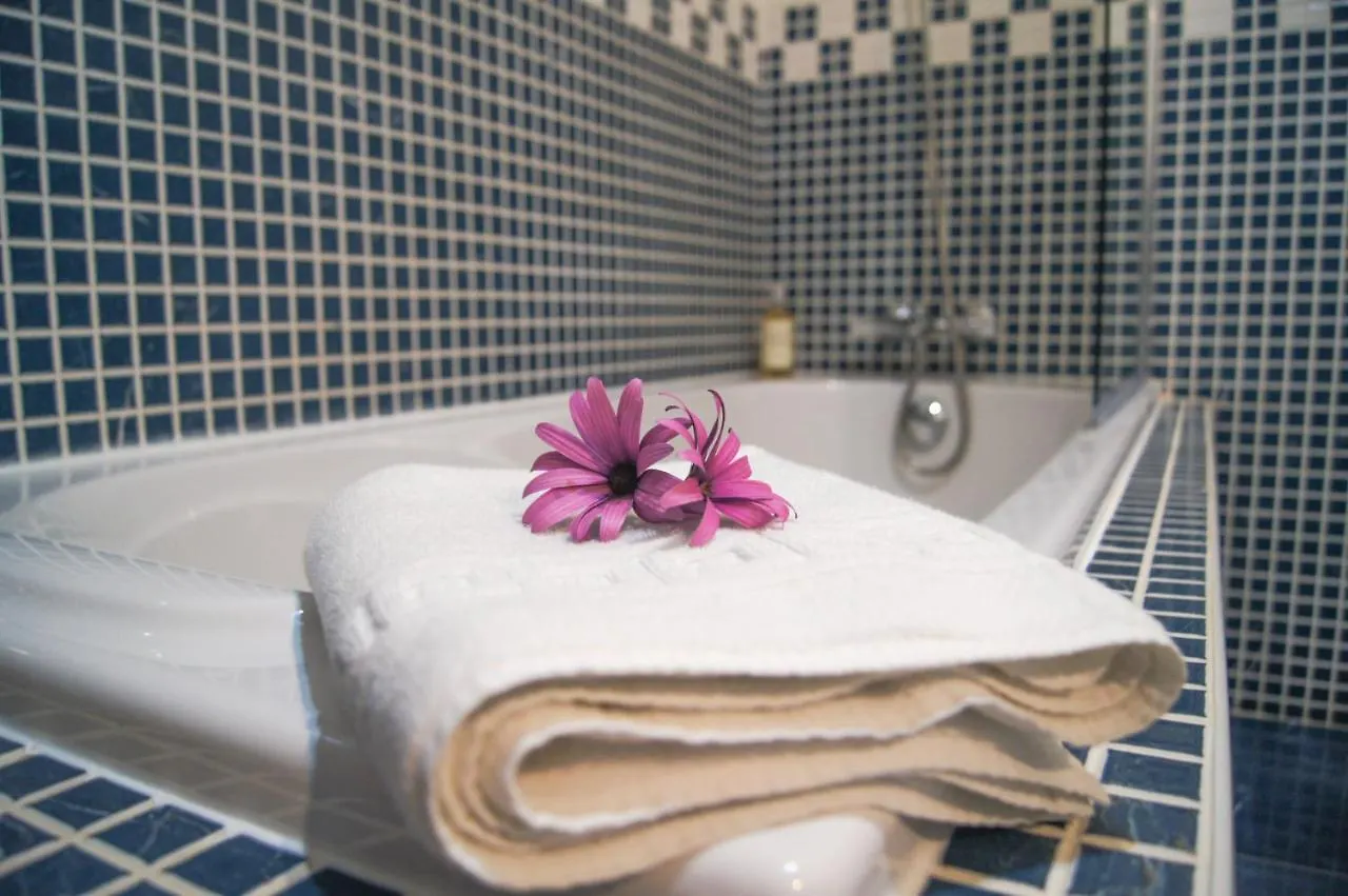 *** בית הארחה Aloha Burgau Guesthouse פורטוגל